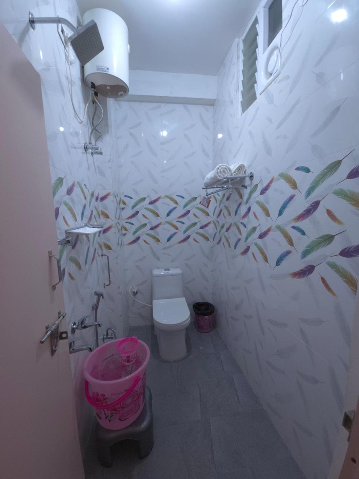 Shreem Sesha Sai Residency Hotel Tiruvannāmalai Quarto foto