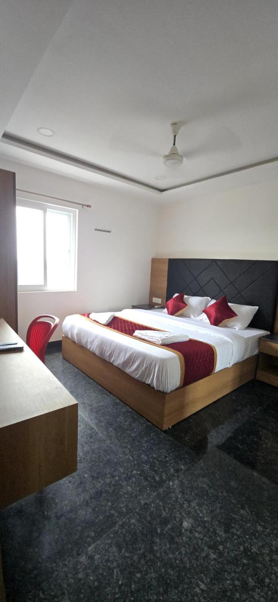 Shreem Sesha Sai Residency Hotel Tiruvannāmalai Exterior foto