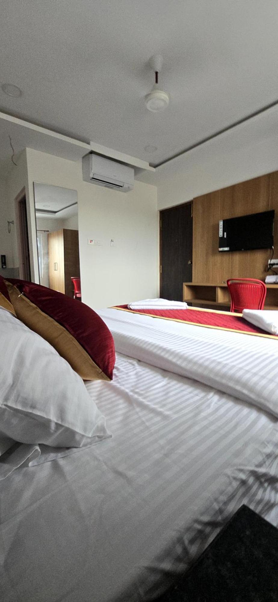 Shreem Sesha Sai Residency Hotel Tiruvannāmalai Exterior foto
