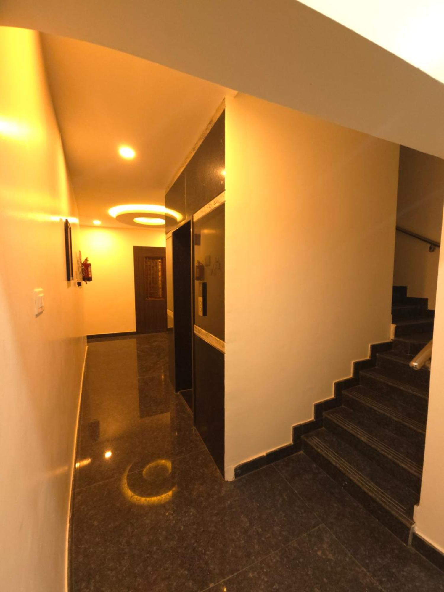 Shreem Sesha Sai Residency Hotel Tiruvannāmalai Exterior foto