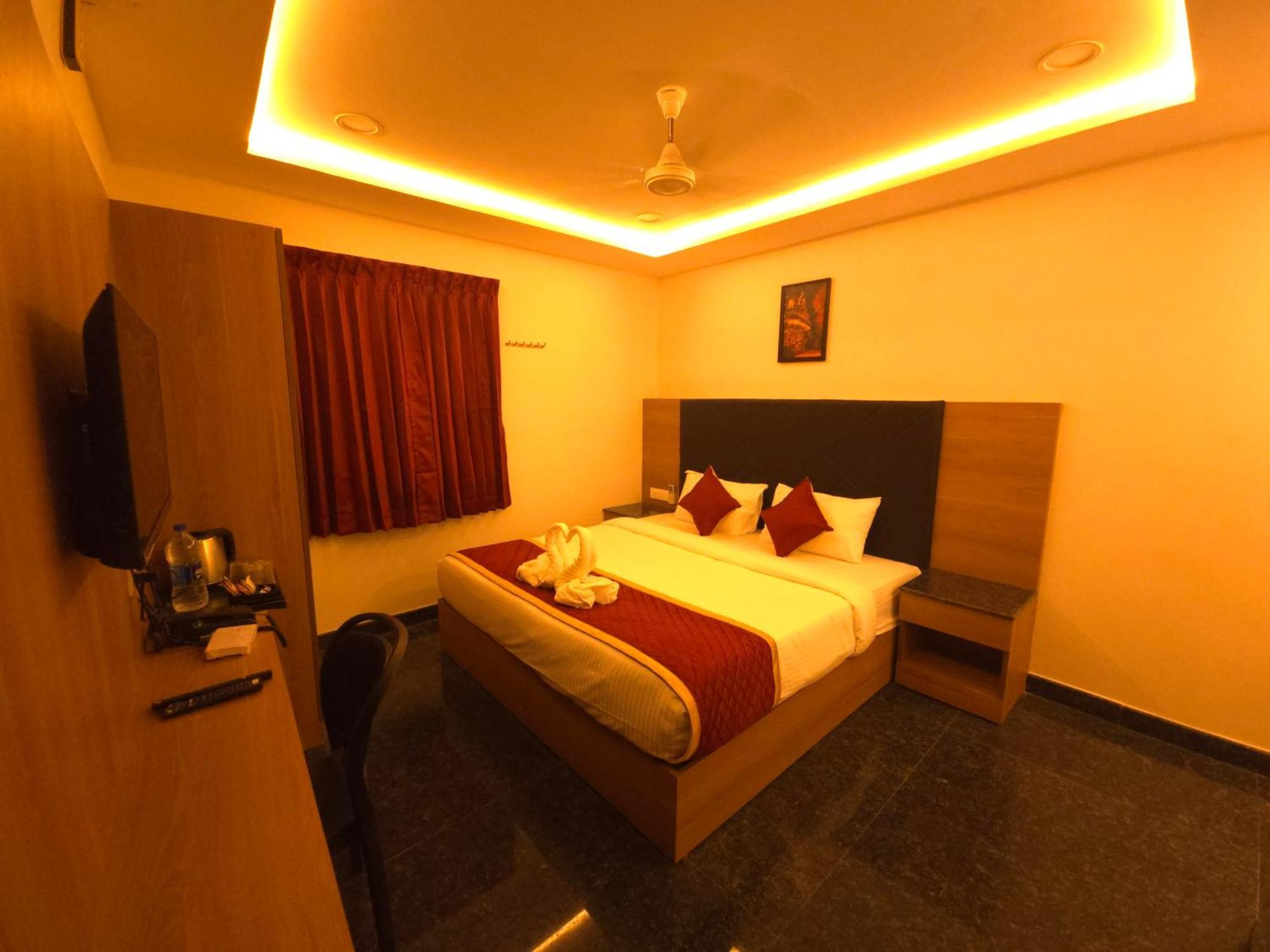 Shreem Sesha Sai Residency Hotel Tiruvannāmalai Exterior foto